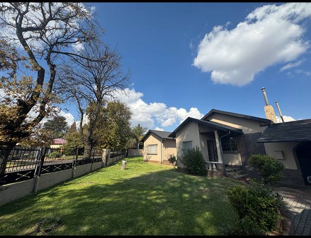 4 BEDROOM HOUSE FOR SALE IN DALVIEW